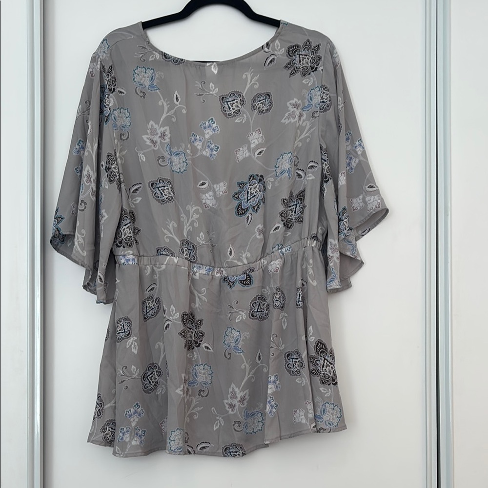 Torrid Gray 3/4 Sleeve Wrap Blouse - Picture 3 of 3